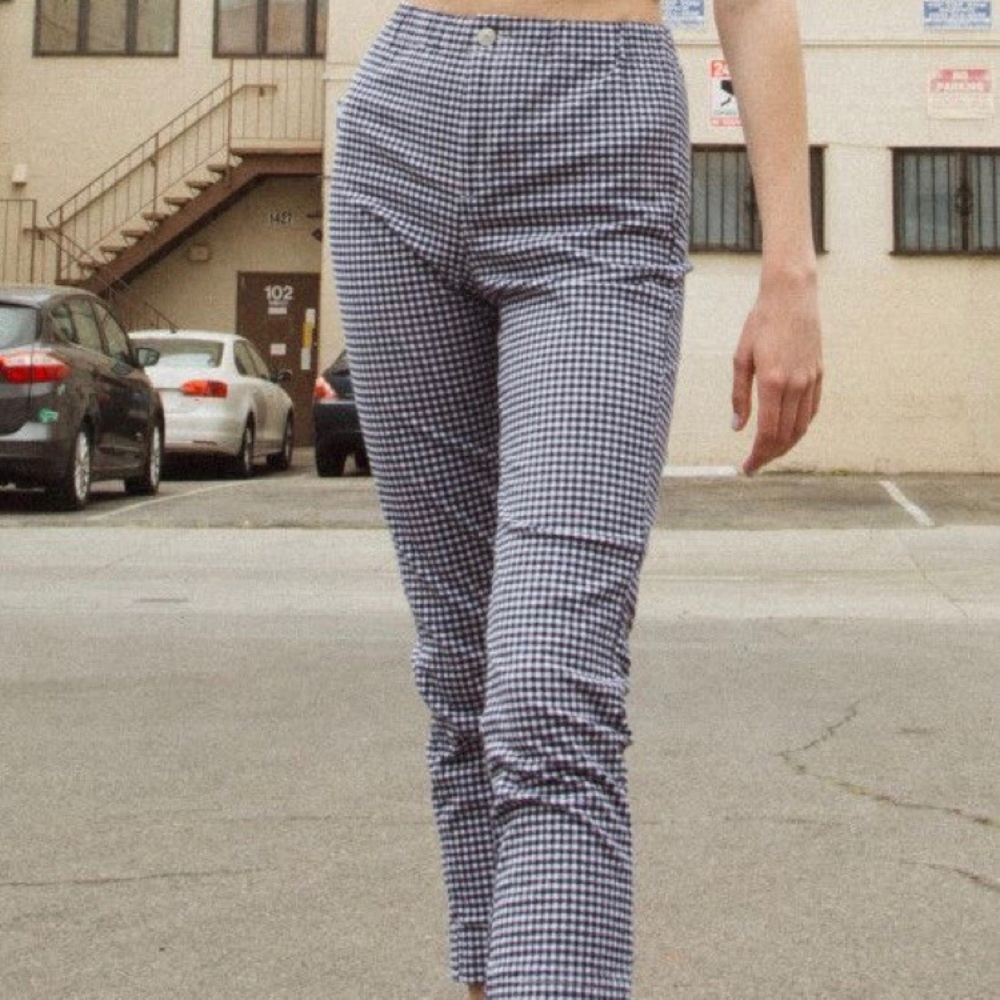 Brandy Melville Blue and White Gingham Tildens